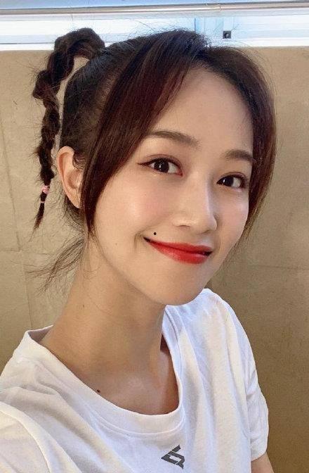 圈内爆料蓝盈莹视频,圈内爆料背后的真相揭秘 第3张 圈内爆料蓝盈莹视频,圈内爆料背后的真相揭秘 第3张